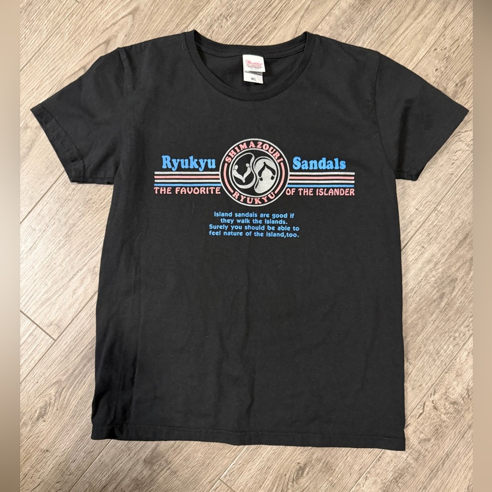 Okinawa Ryukyu Sandals Graphic Tee women large (Asian size L)